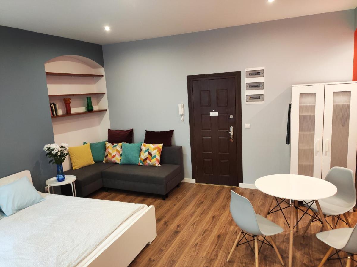 Centrum Apartament Old Town Свидница Экстерьер фото